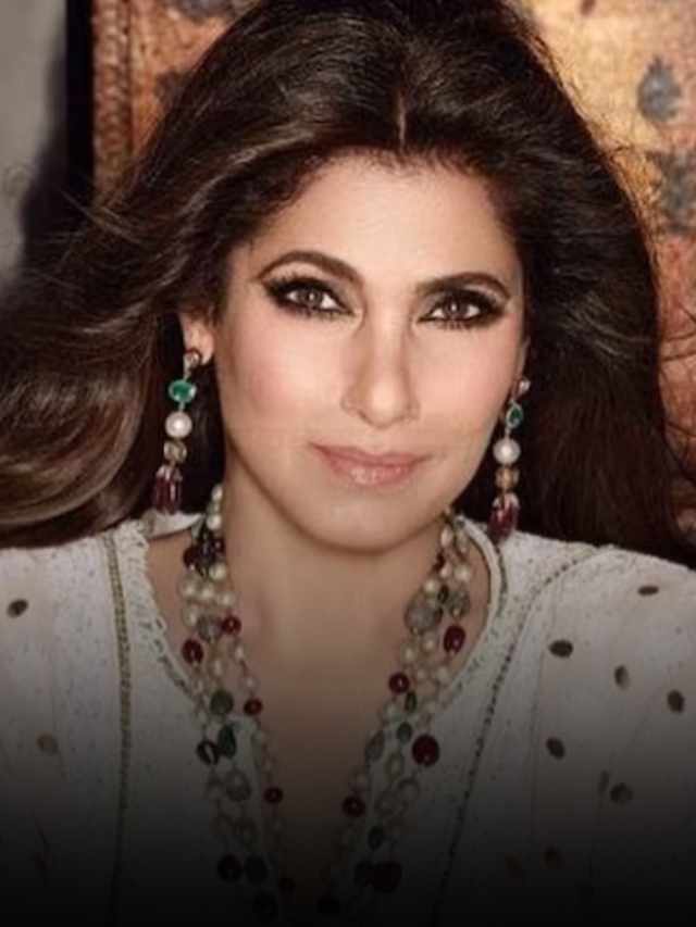 Dimple Kapadia Age