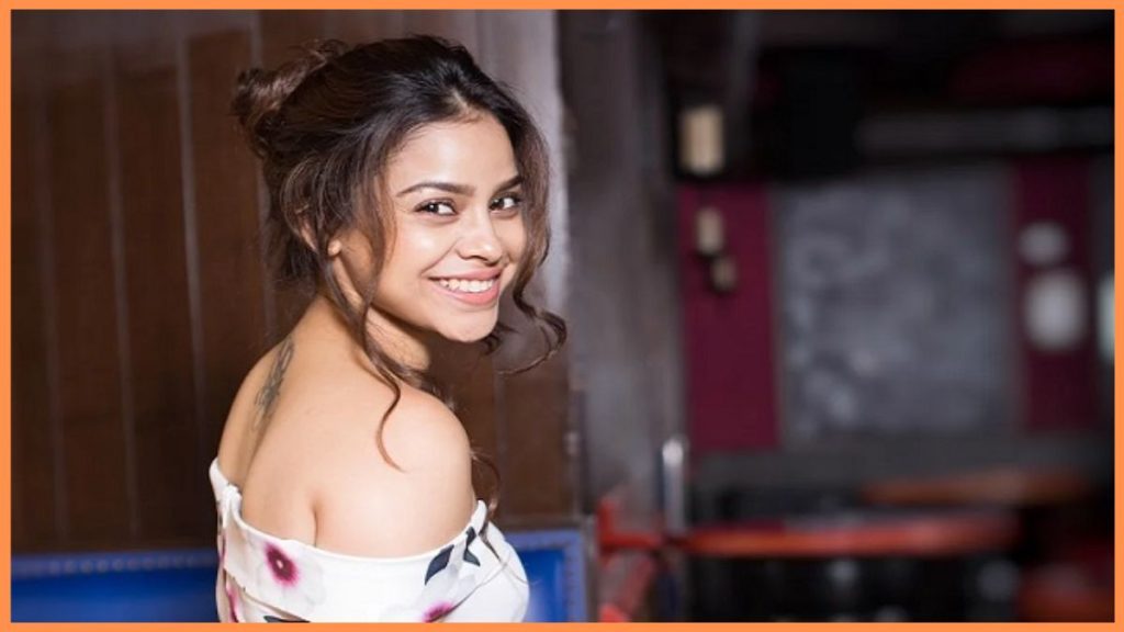 Sumona Chakravarti net worth